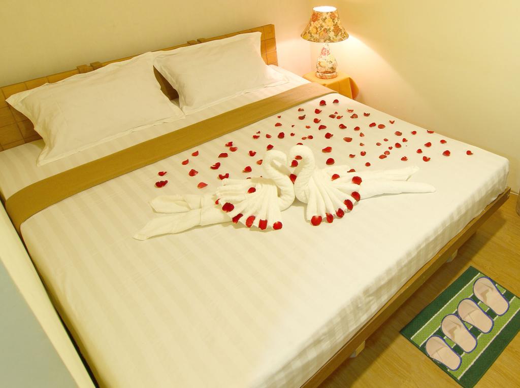 Shwe Htee Guest House Rangoon Buitenkant foto